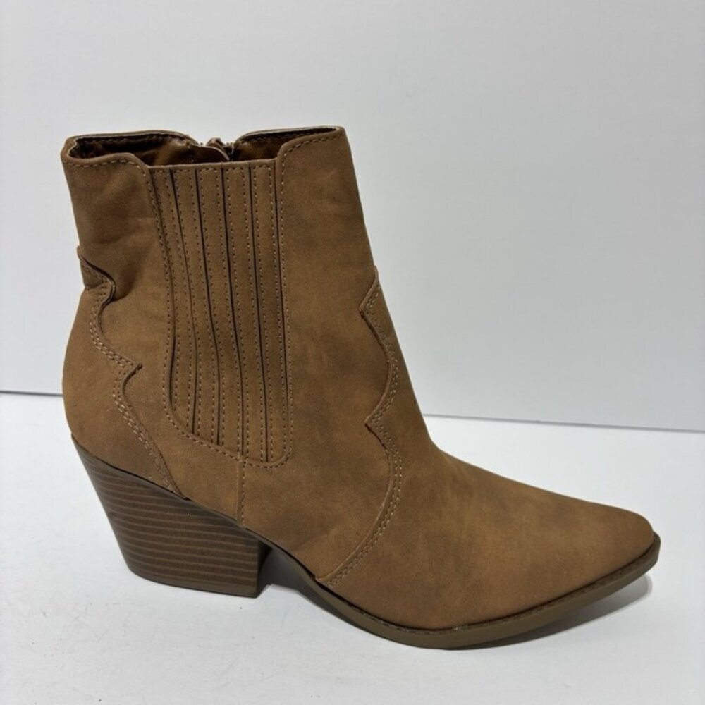 Indigo RD. Women’s Arvey, Brown Ankle Booties, Size 8 M